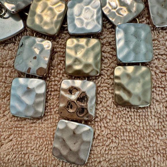 STATEMENT NECKLACE Tri color 18 in to 21 in adjustable Lobster clasp. EX… - Picture 13 of 14